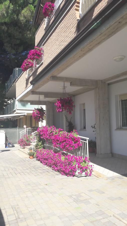 Residence Onda Blu Cervia Kültér fotó